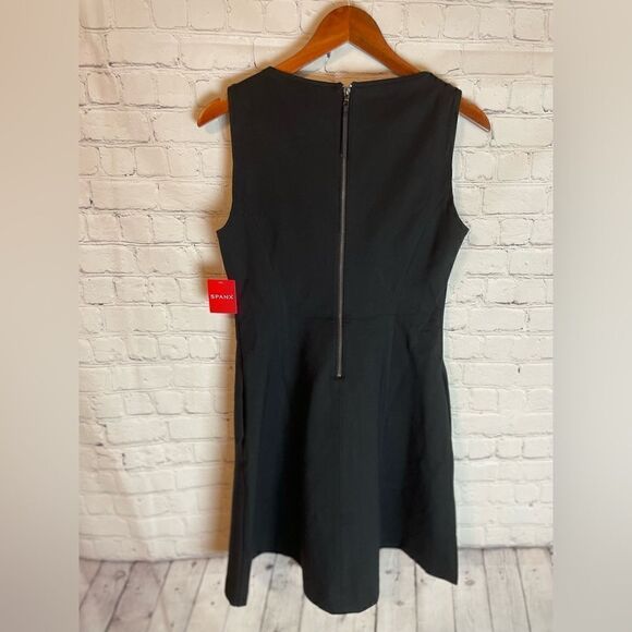 Spanx The Perfect Fit & Flare Dress - Picture 14 of 16